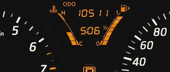fuel gauge, close
